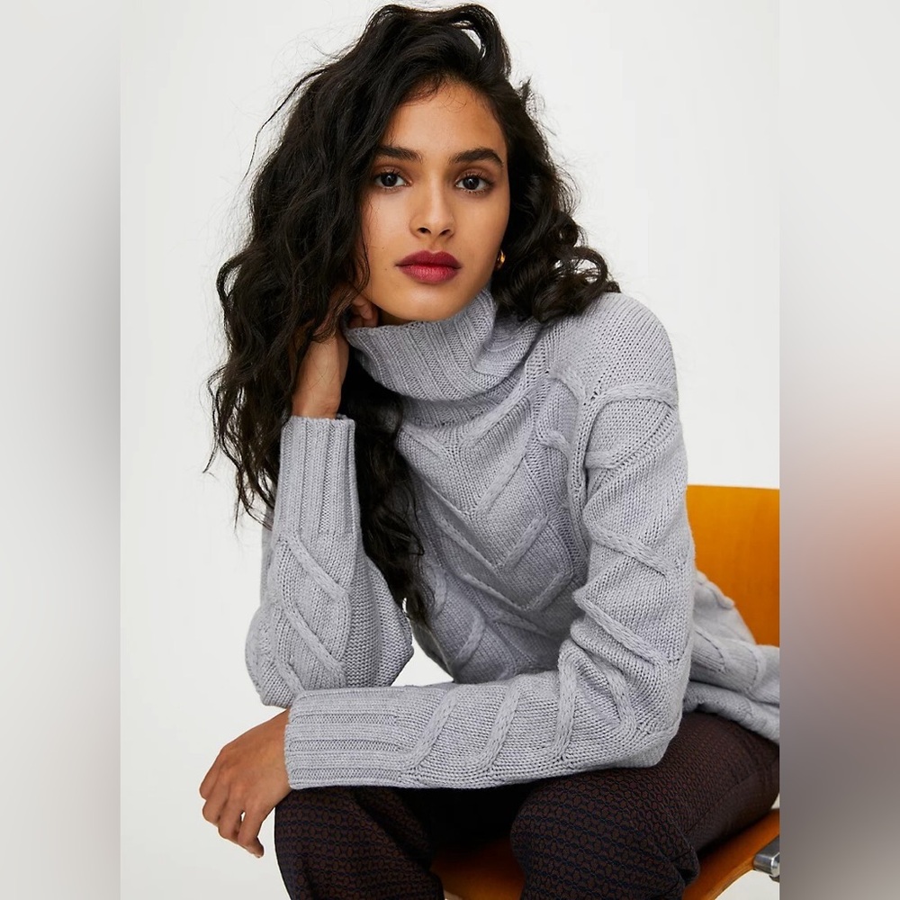 NWOT Aritzia Wilfred Cable Knit Merino Wool Turtleneck Sweater - Size Xs gray